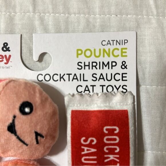 Boots & Barkley Catnip POUNCE Shrimp & Cocktail Sauce Cat Toy - Picture 4 of 11